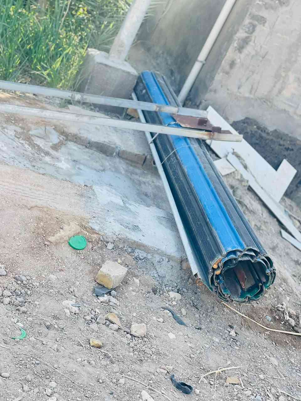 السلام عليكم كبنك للبيع رتفاعه2.50م
وعرضه3.30م مكاني بابل محاويل حي حصن جعفر  سعر300وبي مجال رقم***********
