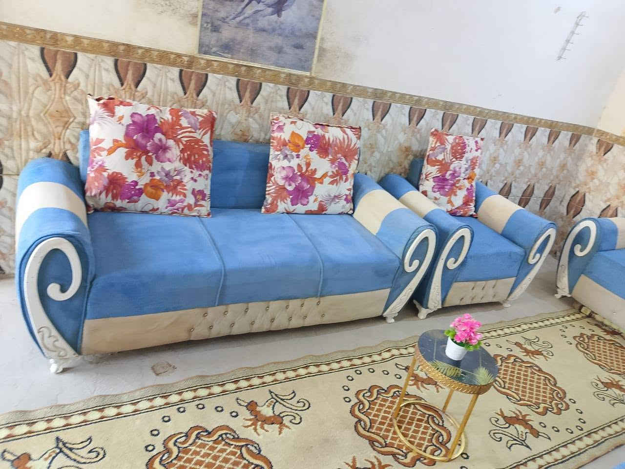 كنب ١٠ مقعد • ما بيه ضرر • توصيل