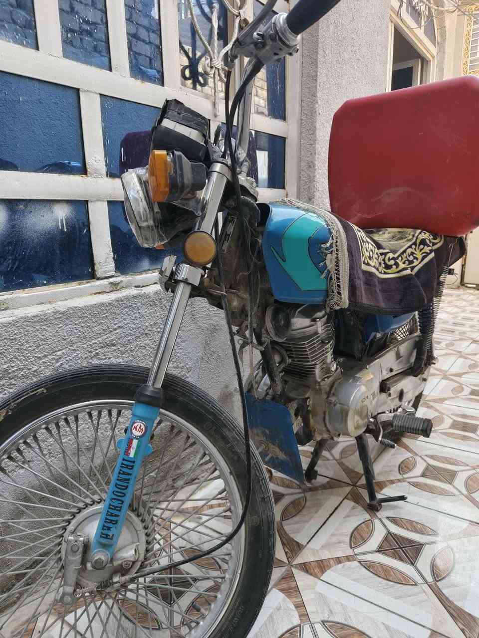 سلام عليكم
دراجه للبيع موديل 20

اوراق سكنر سعر 450

مكاني نجف 

مكينه بيها صوت جواكيج 

دراجه نضيفه 

***********
