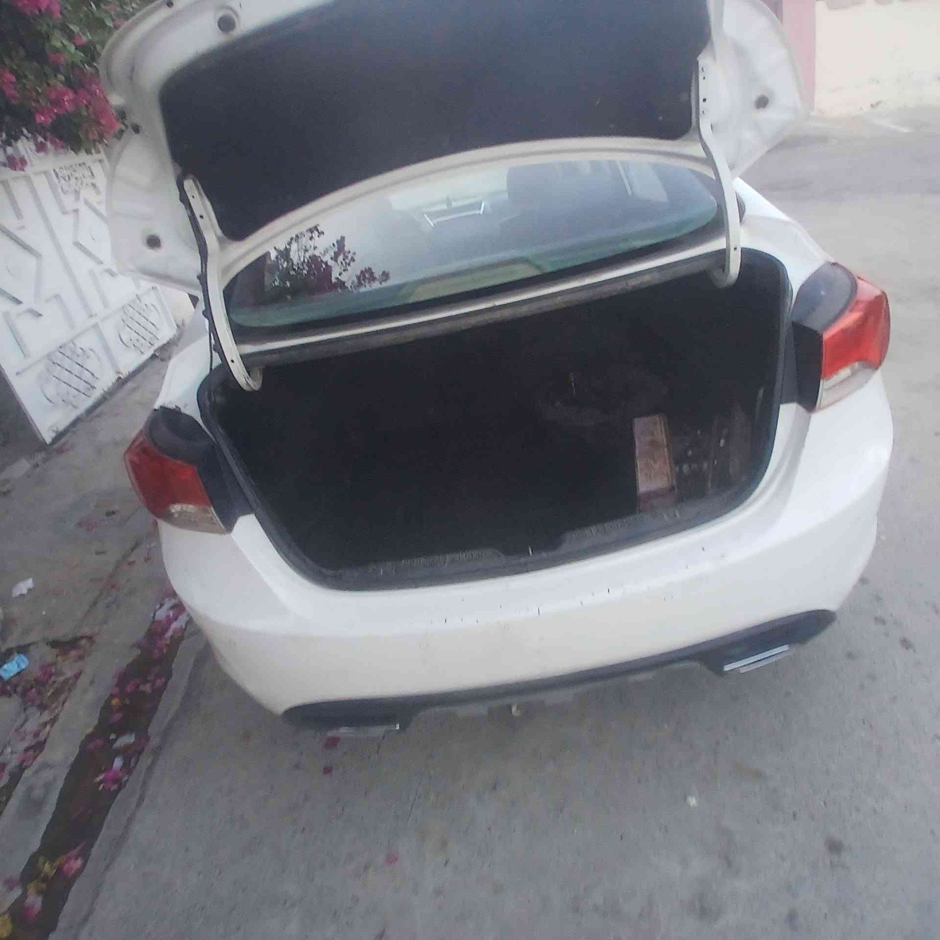 السلام عليكم افانتي  خليجي ضرر جامرلغ وبنيد بدون دواخل ٢٠١٢ للبيع رقم بغداد انكليزي محرك ١٦٠٠ ت بريد تدفئة بأسمي تحويل ثاني يوم السعر ٩٥وبيها مجال للتواصل ***********العنوان ديالى

