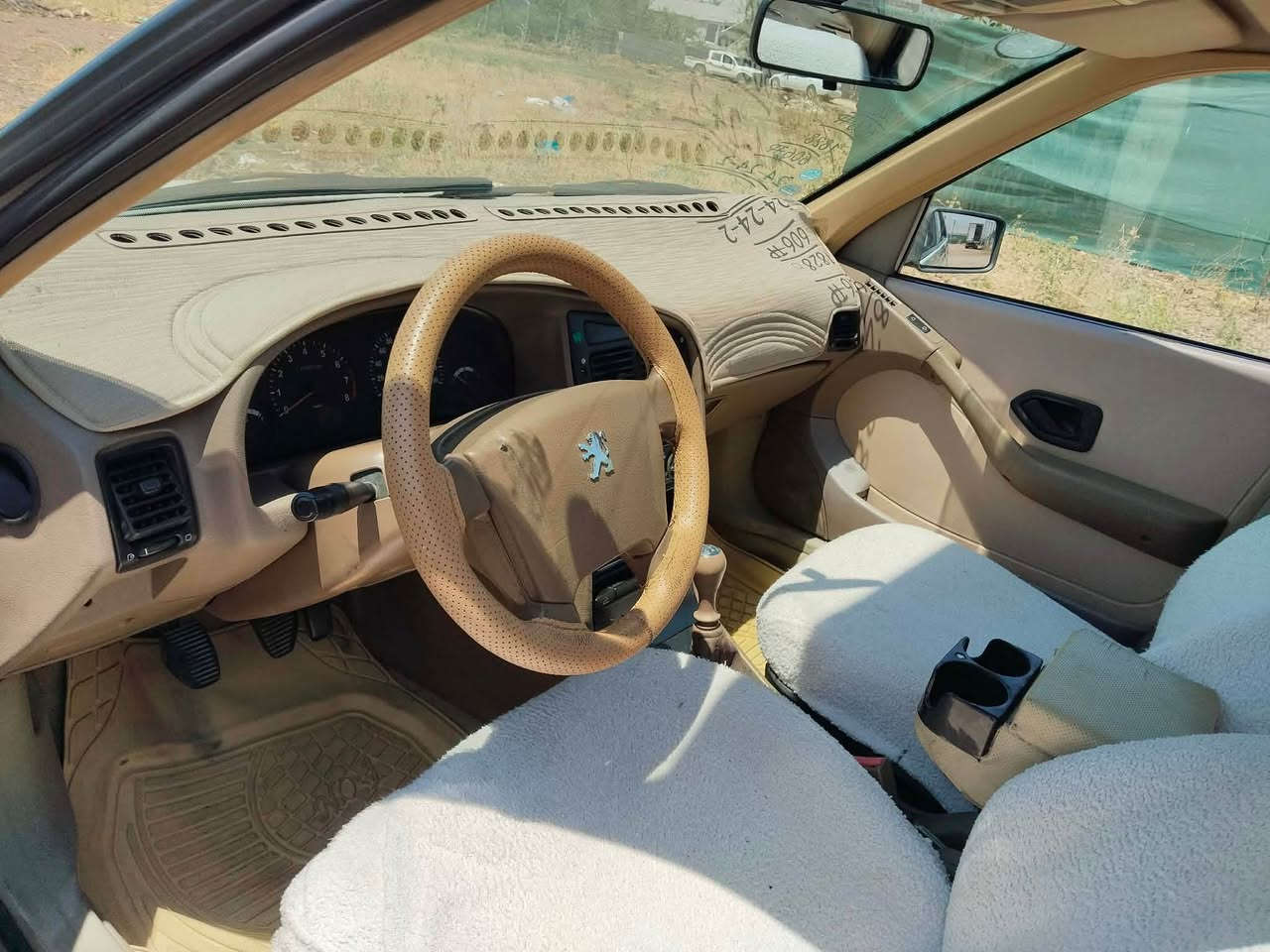 بیجۆ 405 مۆدێل 2010 

گێڕو مەکینە و تەقەو ڕەقەو کارەبایی کامل بەشەرت هەمو گیانی بەشەرت قەترە بۆیاخی نیە سەنەوی تا 28 تازەیە کامل کارەبایی بەشەرت تەبرید لەسەر سویچ بەنزین زۆر کەم ئەخوات گراین شەفت مەرغوب تەحویلو بەناو کردن بەشەرت 

نرخ 47 گەڵاو مەعامەلە 

ژمارە موبایل / *********** السليمانية, العراق
