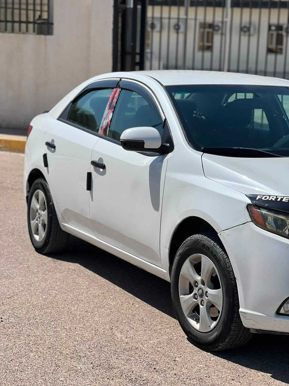 السلام عليكم
كيا فورتي ٢٠١٢ محرك ٢٠٠٠ دوش 
نضيفه سياره قطعه وحده صبغ مكينه جديدة منضومة تبريد صدر جديد السياره مال بيت باسمنه سياره خير من الله احله من الصور السعر ٩٧ وبيه مجال بسيط متعجبك اكو كلشي ب سوك ❤️
اي استفسار خاص او اتصال 
***********
