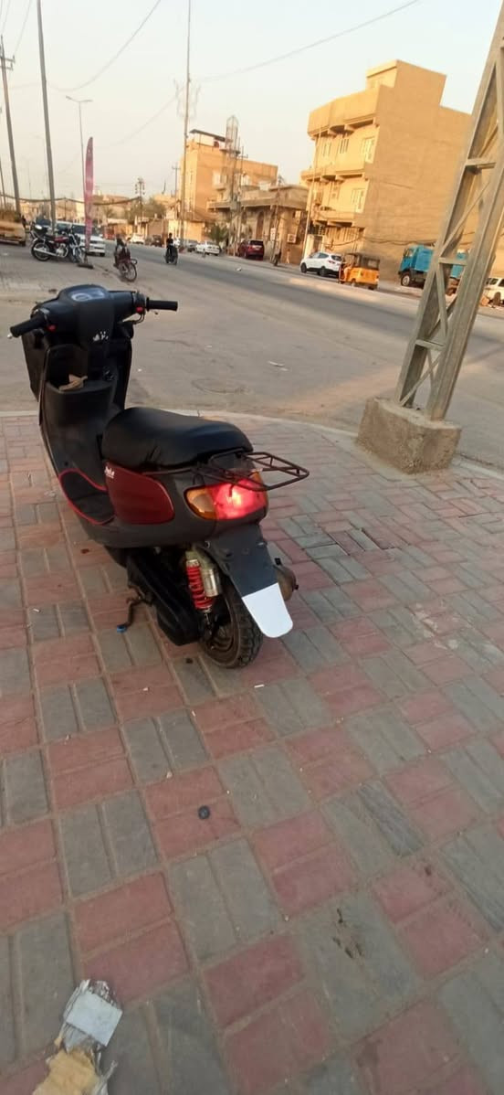 منغولي نظيفة كلشي بيها شغال مكينة ناعمة ما مفتوحه
السعر  ٤٧٥ بيه مجال قليل 
اتصال فقط ***********
واتساب ***********
