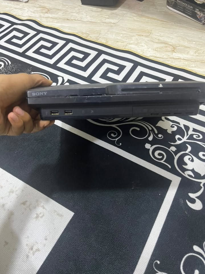 السلام عليكم
بلي 3 شغال بس ما يعرض صوره 
و للعلم يضل مشتغل ما يفصل 
و الاجدي مالته عاطل يعني من تصلحه تشغله AV
 للبيع رايده ب 35 الف
مكاني بصره للتواصل ***********
