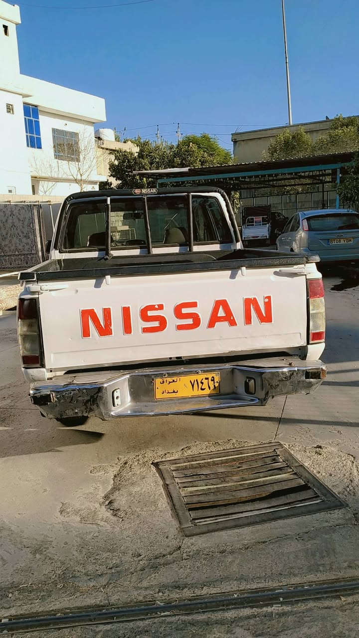 دەبڵ نیسان 2002 ساخ علوج
بەشەرتی گێڕو مەکینە تەبرید و پاوەر دەعم و لێدراوی نییە سەیارەکە توندو تۆڵەو بێمەسروف گۆڕینەوەش دەکەم
 47 گەڵاو مەجال  ***********
