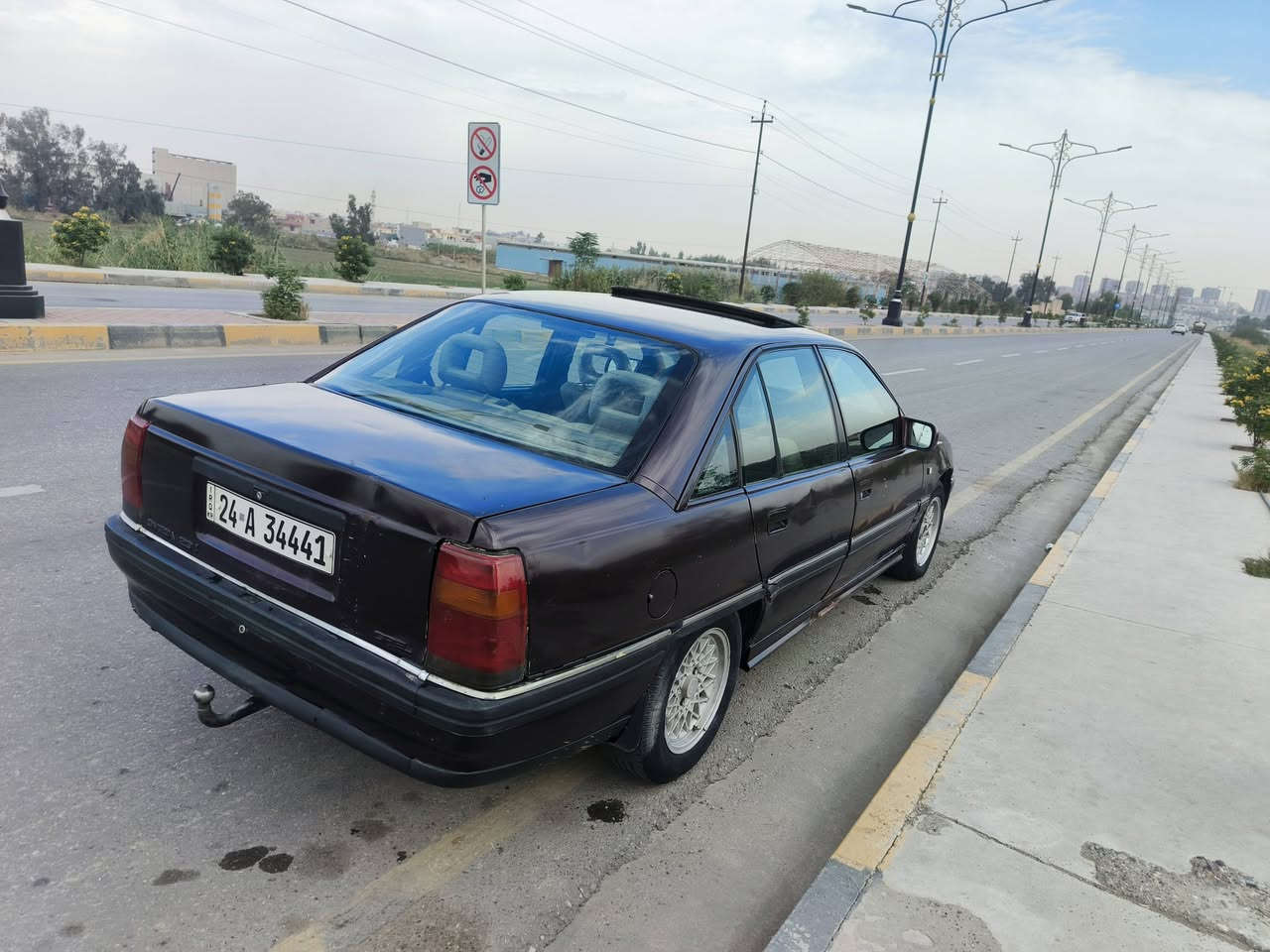 اوميغا • ٩٣ • اوتوماتيك