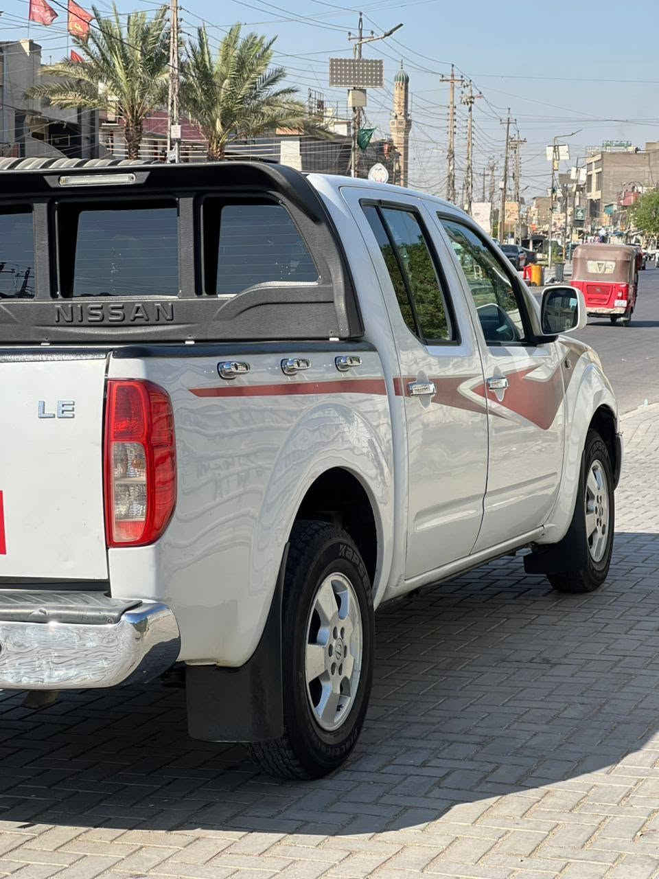 يالله سلام عليكم 
نيفاره 2009 رقم بغداد سياره جاهزه من كلشي كير مكينه حداديه تخم تاير كله جديد مناقصه اي شي بيه صبغ جاملغ وبنيد سعرها 83 وبيها مجال مكاني بغداد السيديه حي العلام
***********
