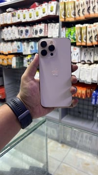 ايفون 16 برو ماكس • ٢٥٦ • بطاريه ٩٠