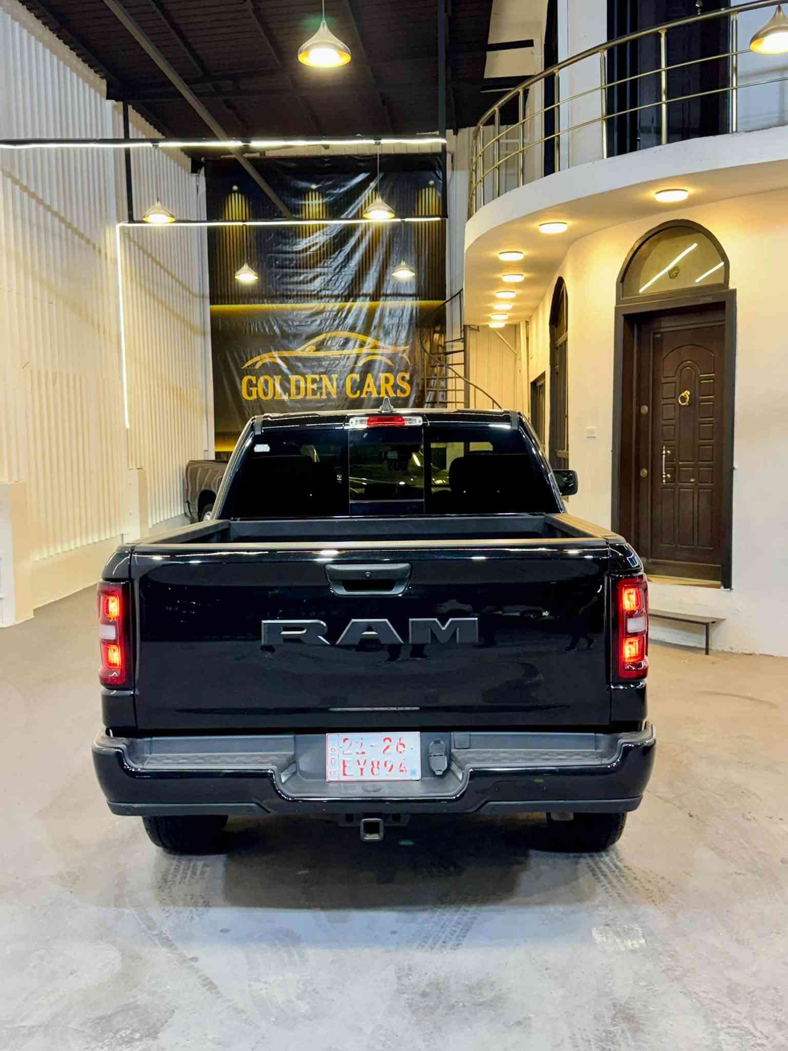RAM 2025
رام موديل 2025
بودي قصير باب كبير
محرك 3.6  V6 ايتورك 
ماشيه 20 الف
شاشه كامرا 
بصمة تشغيل عند بعد
رادار امامي و خلفي
نقطة اعمياء
بدون صبغ 
جامرلغ و باب تبديل بلادي 
بدون دواخل بدون ارباك
يترقم شمالي شرط الترقيم 
السعر//  295
عنوان كركوك شارع المعارض 
***********
