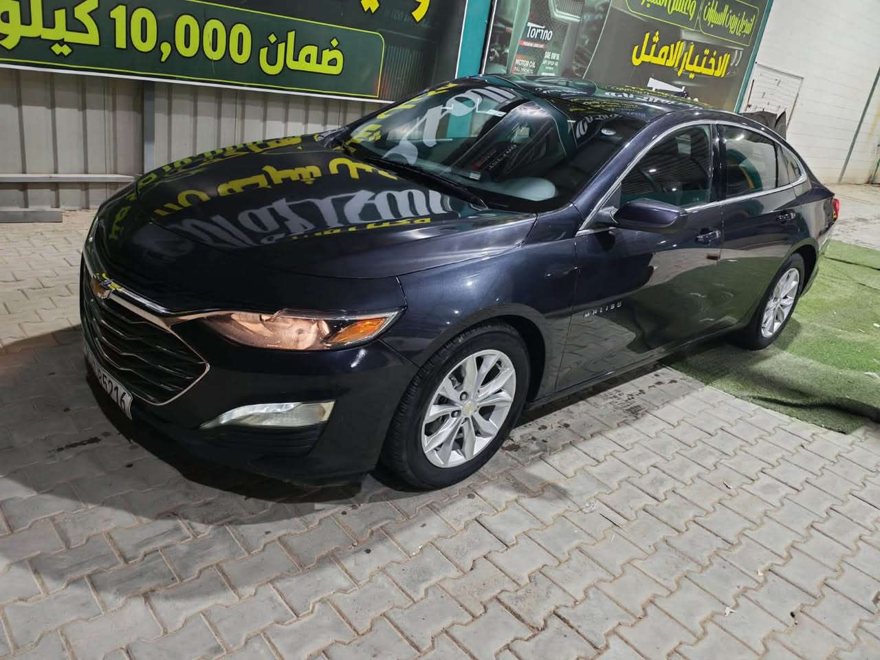 اسم_السيارة : شوفرليت ماليبو
#الفئة : LT
#الموديل: 2022
#اللون: اسود ملكي 
#اللوحة: رقم اربيل 
#السعر_المطلوب. 118 وبيها مجال
____________________________
#الــمــواصــفـــات :-
{1} محرك 4 سلندر 1500 تيربو
{2} مخمل 
{3} كاميرا دواره ستيرن
{4} شاشه كبيرة ( ايباد) للتحكم في ايعازات السياره
{5} تبريد امامي خلفي
{6} لايت و كشاف زنون
{7} عداد المسافات 118 الف كم
{8} منافذ USB امامي خلفي
{9} سستم صوت متكامل
{10} تحكم سترين جهتين
{11} نضام ABS مانع انزلاق
{12} كشن السائق كهرباء
{13} ايرباك راجع سستم 
{14} بصمة 2 باب + بصمة تشغيل
{16} باقي المواصفات غنيه عن التعريف
{الرقم}***********
