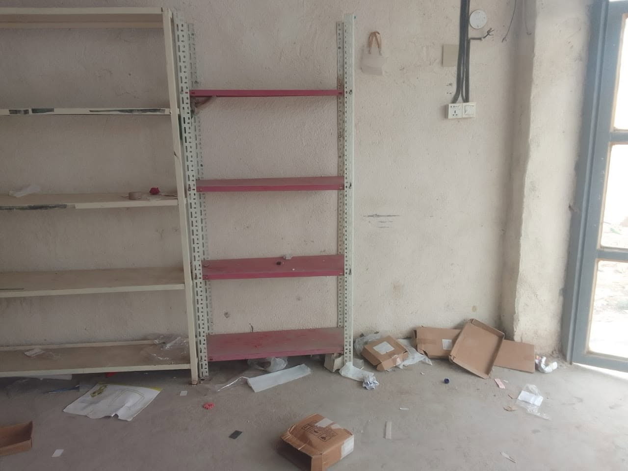 ٣ رفوف • رف صغير • حي الشهداء