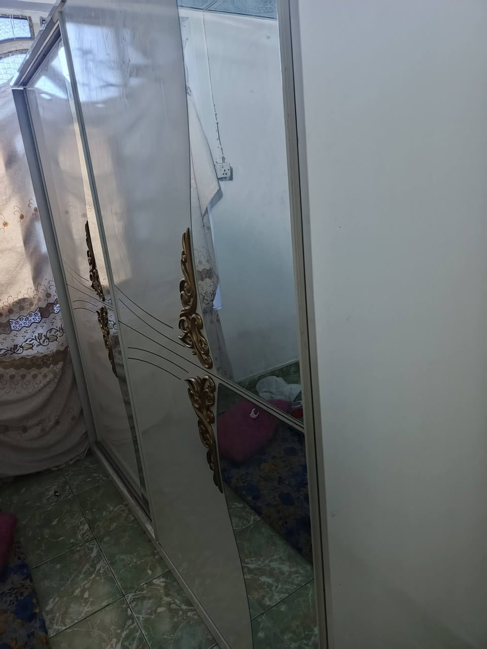 السلام عليكم
للبيع غرفه نوم تركيه ٥ قطع نضيفه 
السعر ٣٥٠ وبيه مجال 
مكاني نجف 
*********** هذا الرقم للتواصل واتساب
