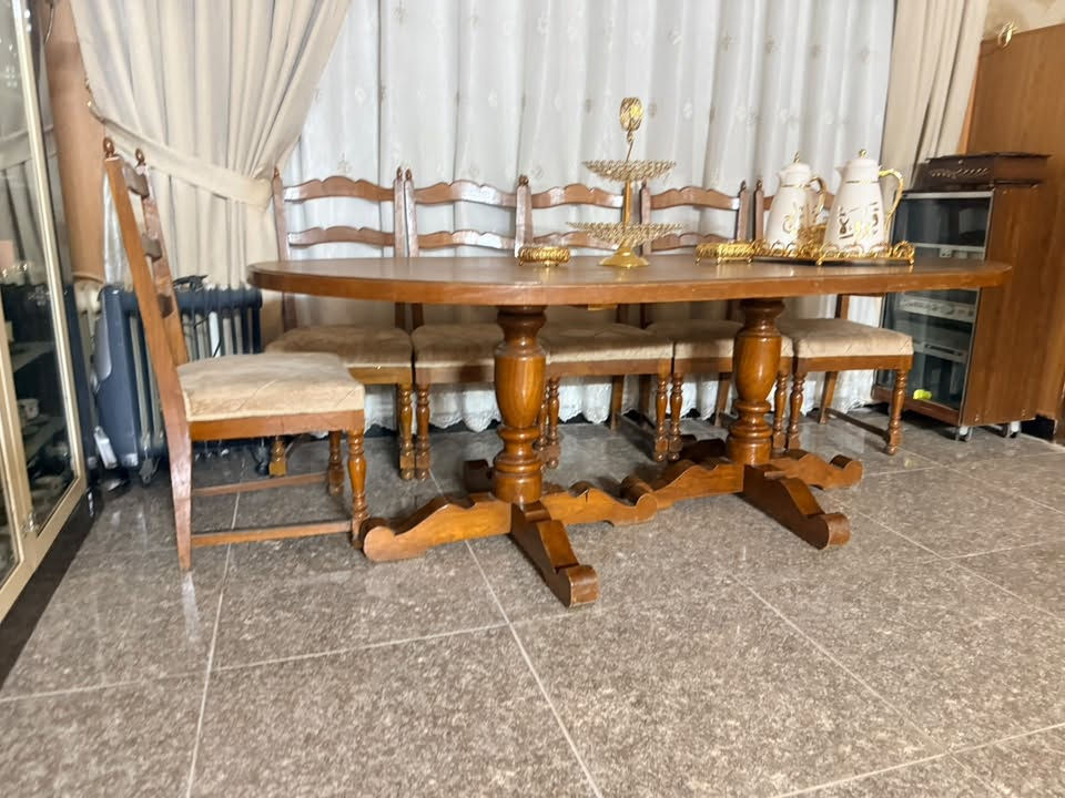 ميز طعام خشب صاج جديد على الفحص
للاستفسار والشراء واتس***********
