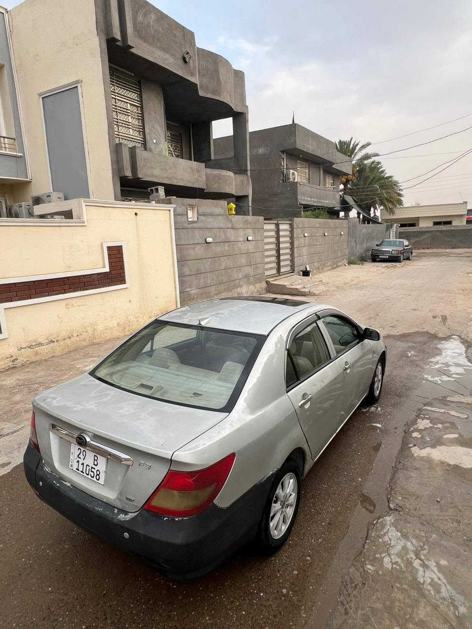 سياره بي وايدي أف ثري موديل ١٣ بسمي سعرها ٤٧ اوبيهه مجال*********** عنوان بغداد
