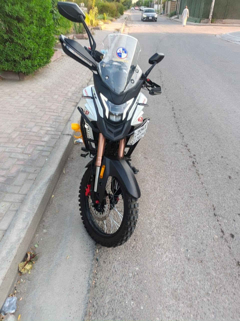السلام عليكم
للبيع دراجة دايوان ادفنجر 300 cc موديل 2026 لون أبيض رقمها اربيل باسمي ماشية الف دراجة كفالة عامة سعرها 3 ملايين 500
العنوان بغداد الغزالية
رقم تليفوني ***********
