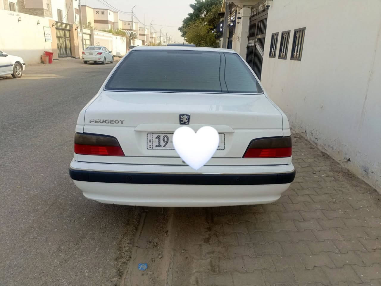 السلام عليكم بيجو بارص موديل ٢٠٢٤ رقم كربله حره ماشيه ٥٠ الف سياره مكفوله مكان سياره نجف ***********
