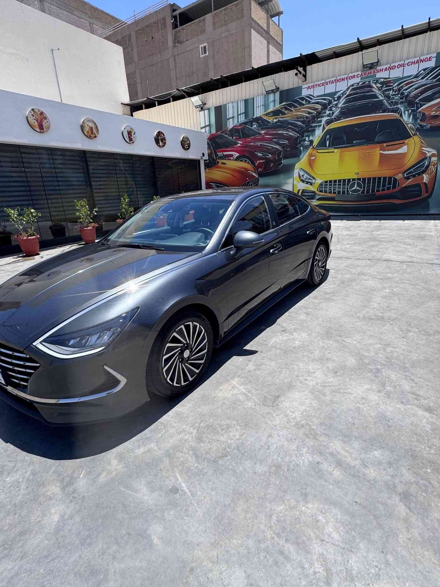 للبيع سوناته موديل 2022 هايبرد كفاله السياره فول مواصفات ماعدا الفتحه وارد كوري السعر 165 وبيه مجال اتصال ع الرقم *********** موجوده بل نجف ورقم بغداد
