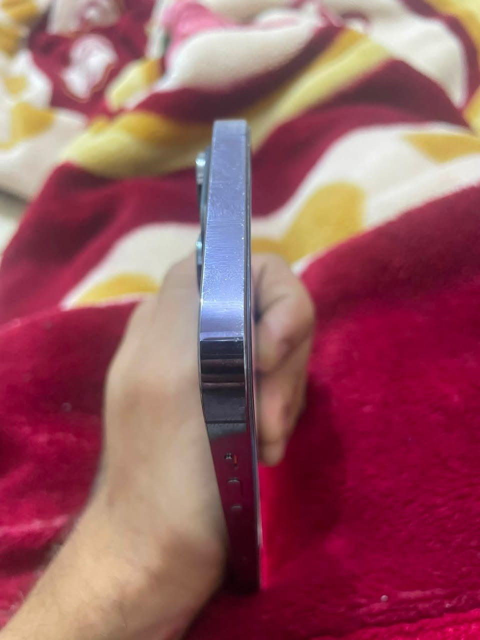 السلام عليكم 

للبيع ايفون 14 Pro Max

*النسخة*: شرق اوسط

*الذاكرة*: 256GB

*اللون*: بنفسجي

*البطارية*: ٨٨

*النضافة*: ٩٩٪؜

*وتر بروف كلشي مامستبدل

*الشغال*: اتصال ✅ سيم كارت ✅ فيس ايدي ✅ واي فاي ✅ كامرات ✅

*الحالة*: الجهاز كله شغال بدون عطل او مشكلة. تجي تفحص على راحتك وشرط تقتنع يلا تاخذ

*السعر*: ٨٥٠ألف وبي مجال

*مايرهم-مراوس
*المكان*: بغداد - النهروان - قرب مطعم جواد ماكو توصيل

*للتواصل*: ***********
