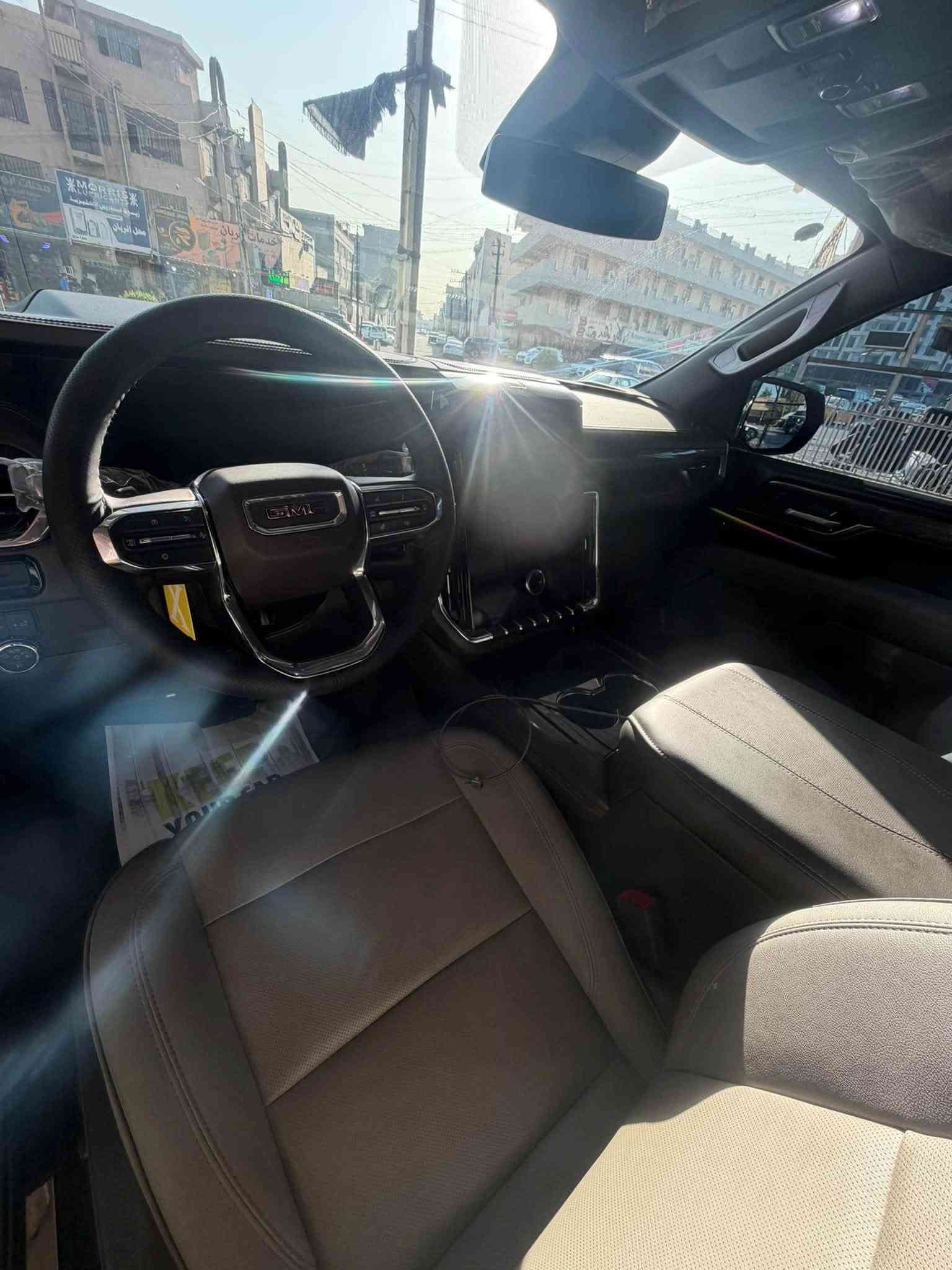 جمسي يوكن الفيشن25 ضمان شركة المنصور 

    GMC Yukon ELEVATION 2025

مغلفه PPF بلكامل  سياره جديده 

السيارة مكفوله من الصبغ والدبل كود بيه فقط شخطين كلش صغار ومعدله بارد وكارت علئ كدههن الباقي كله مكفول

 جمسي الفيشن ٢٠٢٥ خليجي وكالة المنصور 

 ماشيه 13 الف كيلو 

 حجم المحرك 5.3 V8 

 مفتاح التشغيل بصمة  

 تشغيل عن بعد 

 دفع ثنائي RWD

حساسات أمامية 

حساسات خلفية 

لايت زينون + LED 

 دخول بصمة ذكي 

 حجم الاطار R20 

 اشارة في المرايا الجانبية وكهرباء 

 ا ABS 

 دشبول شاشة ديجيتال 

 شاشة Apple Car play 

 سماعات سستم صوت شركه BOSE

 كاميرا دوارة 

لانارة الداخلية LED  

 مثبت السرعة Cruise 

 المودات والاوامر الصوتية 

 ا Bluetooth / T YPCE 

مخرج منفذ الطاقة 

السياره بعدها بحاله الزيرو

مكان السياره بغداد 

واي استفسار ***********

السعر 625 مجال بسيط

بغداد الدوره

