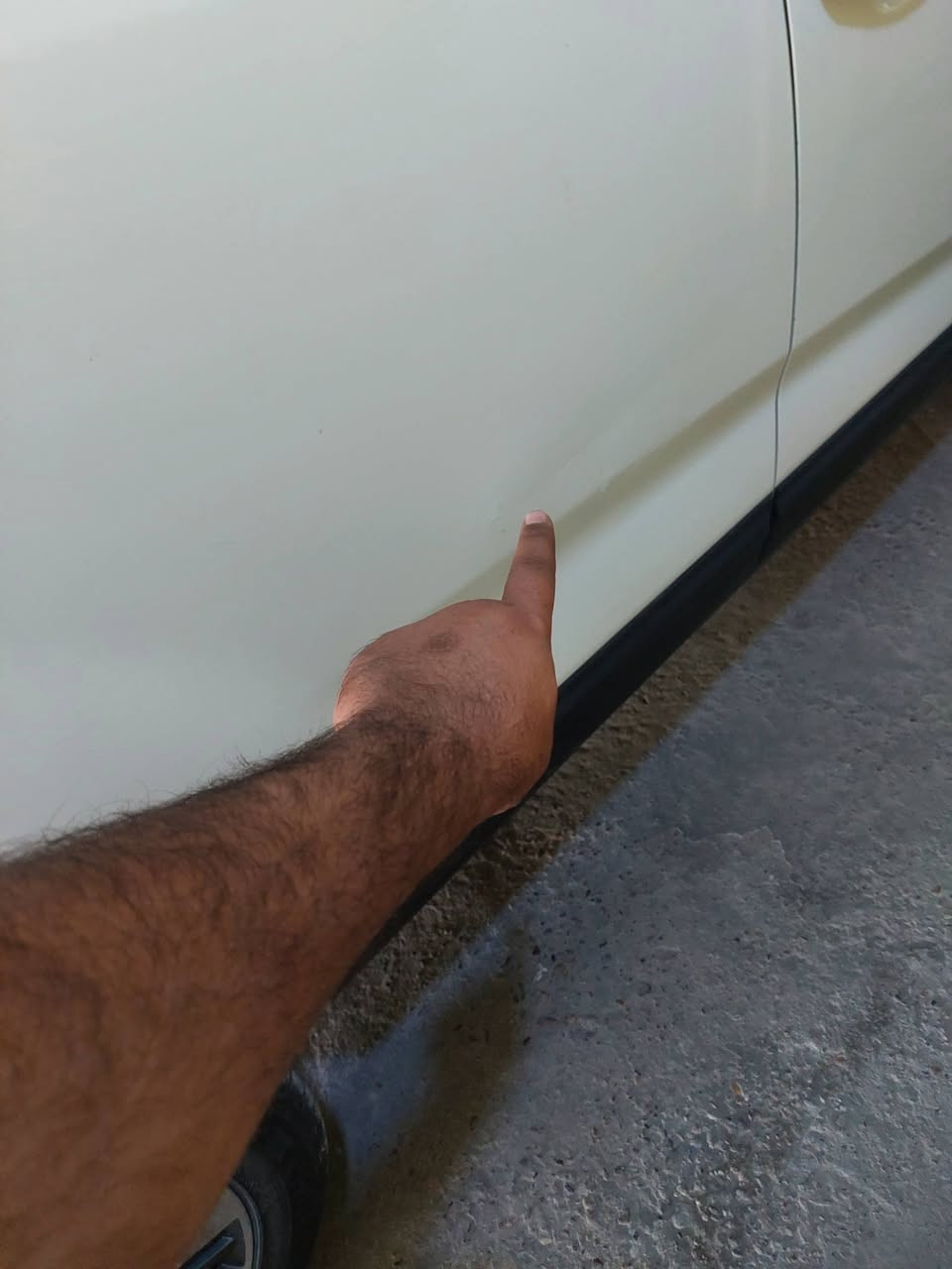 السلام عليكم كيا سيرنتو موديل ٢٠١٤ رقم صلاح الدين الماني مكفوله كفاله عامه محرك كير بلادي تبريد ٣قطع سويج السعر ١٥٣ وبيها مجال قليل العنوان صلاح الدين قضاء بلد هاتف ***********
