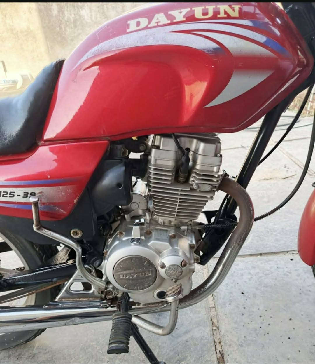 للبيع دايون عضم مديل 17 جاهزه سلف كهربائيات كلهن شغالات اوراق اصواليه 5 وراقات  ب625وبيه مجال رقم ‏‪***********‬‏
