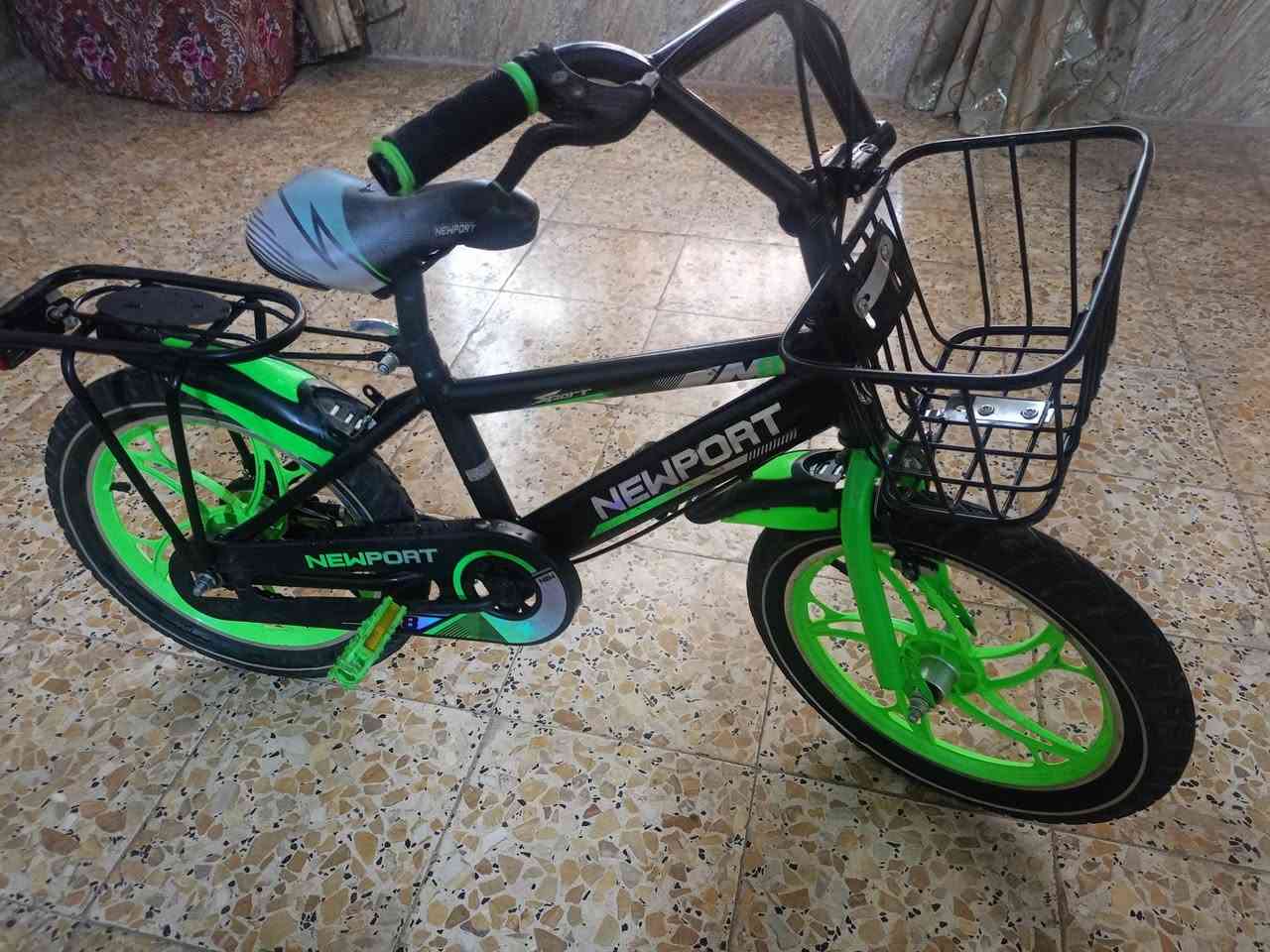بايسكل حجم 16 نظيف فقط الزنجيل يفلت السعر 40 الف كوفة البوحداري ***********
