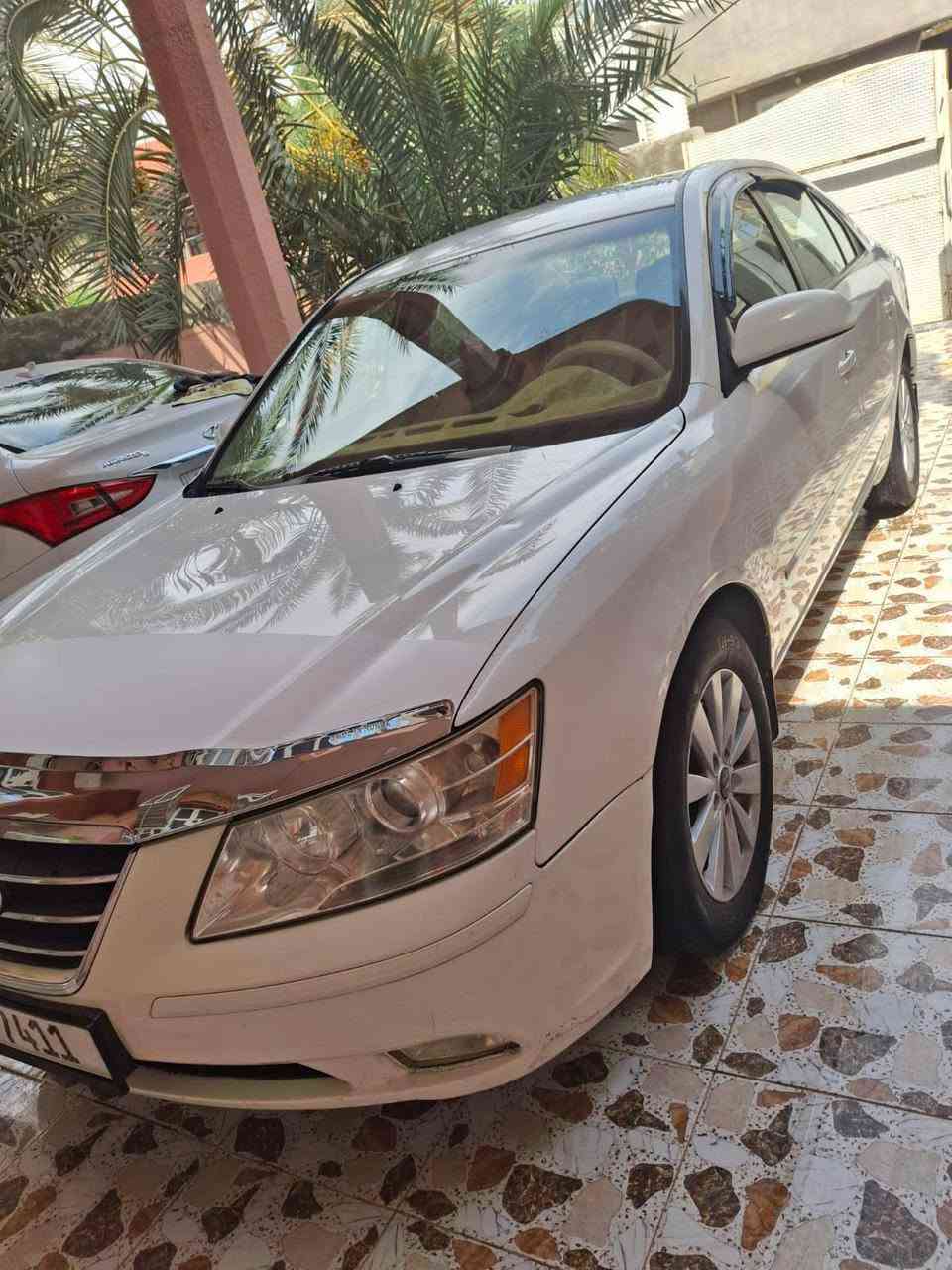 السلام عليكم المقدسه 2009 وارد امريكي ضرر قطعه فقط جاملغ السكن شرط بدون دواخل سباره نظيفه جدا  وجاهزه للاخيره محرك كير صدر تبريد تخم تاير شاشه كامره لايت زنون اصلي سنويه وهزه جديده السعر من الاخير 115 قفل ميكانيك جديد مكاني بعقوبه للتواصل ***********
