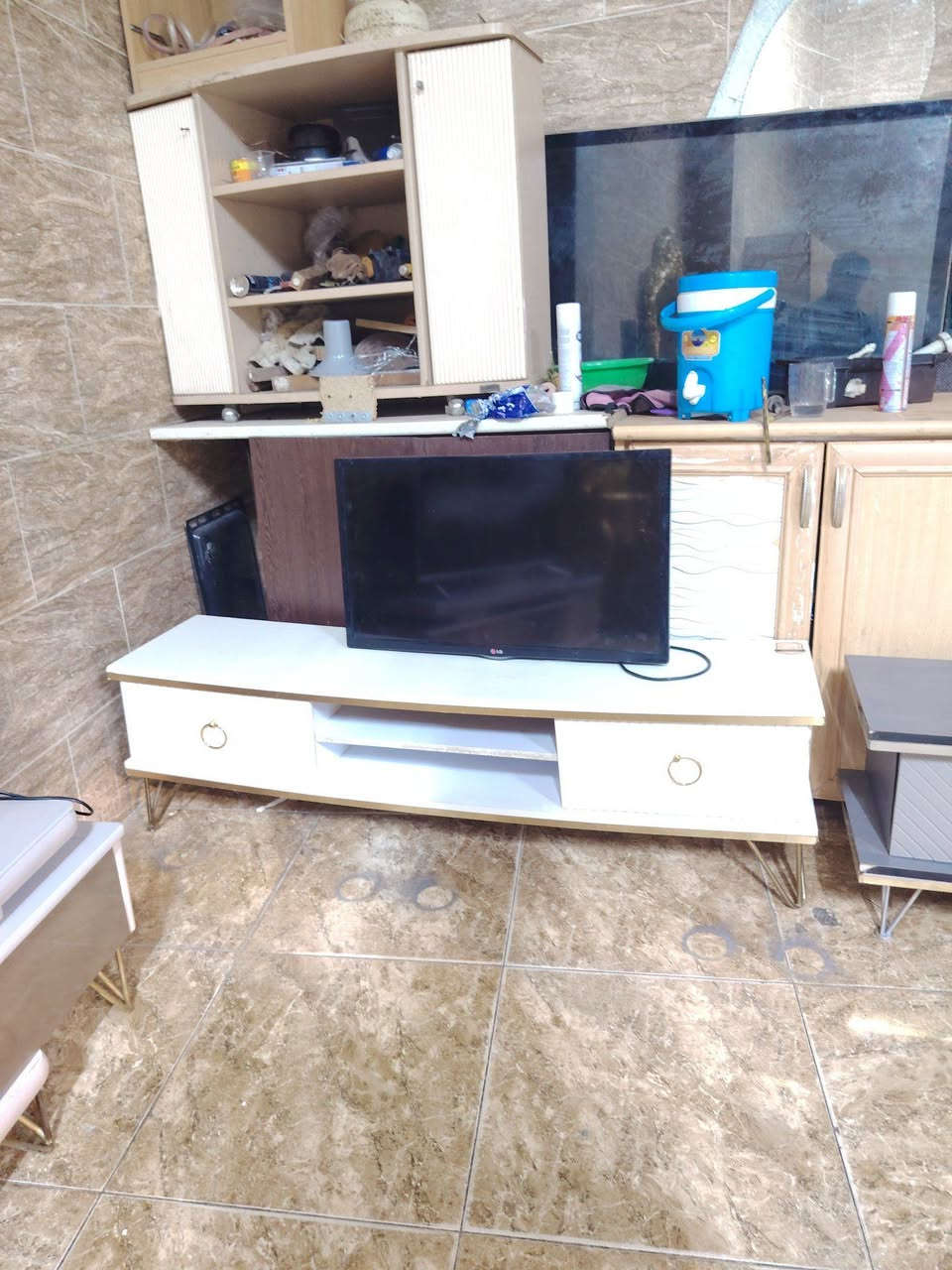 اغراض مستخدم للبيع 
العنوان بكرة جو القديم مقابل الكوميته 
للاستفسار *********** واتساب
