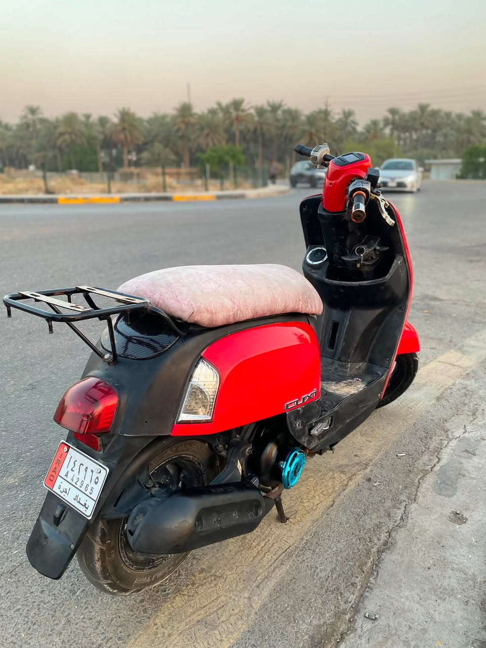 السلام عليكم 
بوليسي نوزل للبيع 
موصفات الدراجة 
✅محرك بلادي
✅شلعة و معدل خير من الله 
✅دراجة ناعمة 
✅ادامة كامله تشمل ( بولبرنات امامي جديد + قايش جديد + بندجة كامله للكهربائيات + تنظيف تانكي بانزين+ دسكات جديده )
✅كلجات دبلات بلادي شركة
✅دراجة مزوده  
السعر خاص للتواصل ***********
