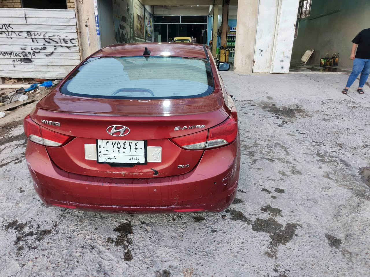 مكلف بل نشر السلام عليكم ورحمة الله
الانترا موديل 2012 وارد  خليجي فول مواصفات للاخير محرك 1.800 دوش المرغوب تبريده شغال
العيب الشرعي 1-محرك مجفت 2-ضربات موضحات بلصور بدون صبغ 3-ضربه بلكرن صوب الايمن 4 اصابع
✅ السعر 90 $ وبيه مجال للطيبين 
*********** واتساب + اتصال
