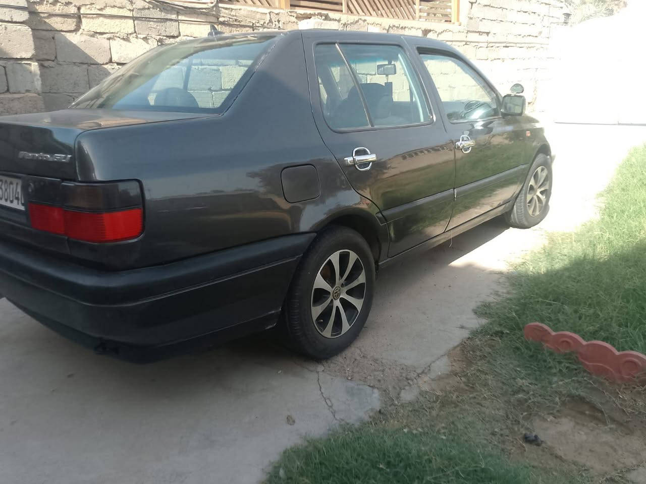 فنتو موديل 94
محرك 2000
كير اوتوماتيك
سنويه 2031
هزه جديده
فتحه سلايد كهرباء
جكات بالبنيد والصندوق
بغداد _الدورة _حي اسيا 
السعر 48 ورقه وبيها مجال 
***********
