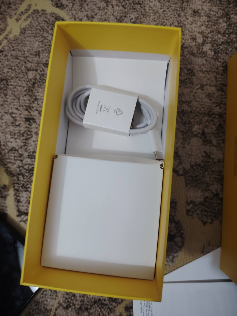 سلام عليكم للبيع 
🔥 POCO C85  🔥

💾 8GB RAM + 256GB

🔋 6000mAh

⚡ شحن سريع 33W

📺 شاشة 6.9” HD+

📸 كاميرا 50MP + AI

💰 السعر: 250 الف وبي مجال
إتصال ***********
مكان ناصريه المركز
