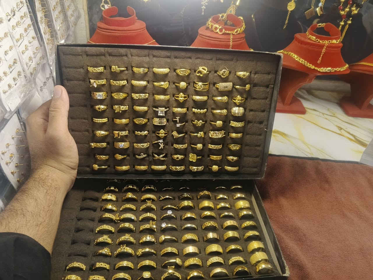 ذهب برازيلي • محابس • سبع البور