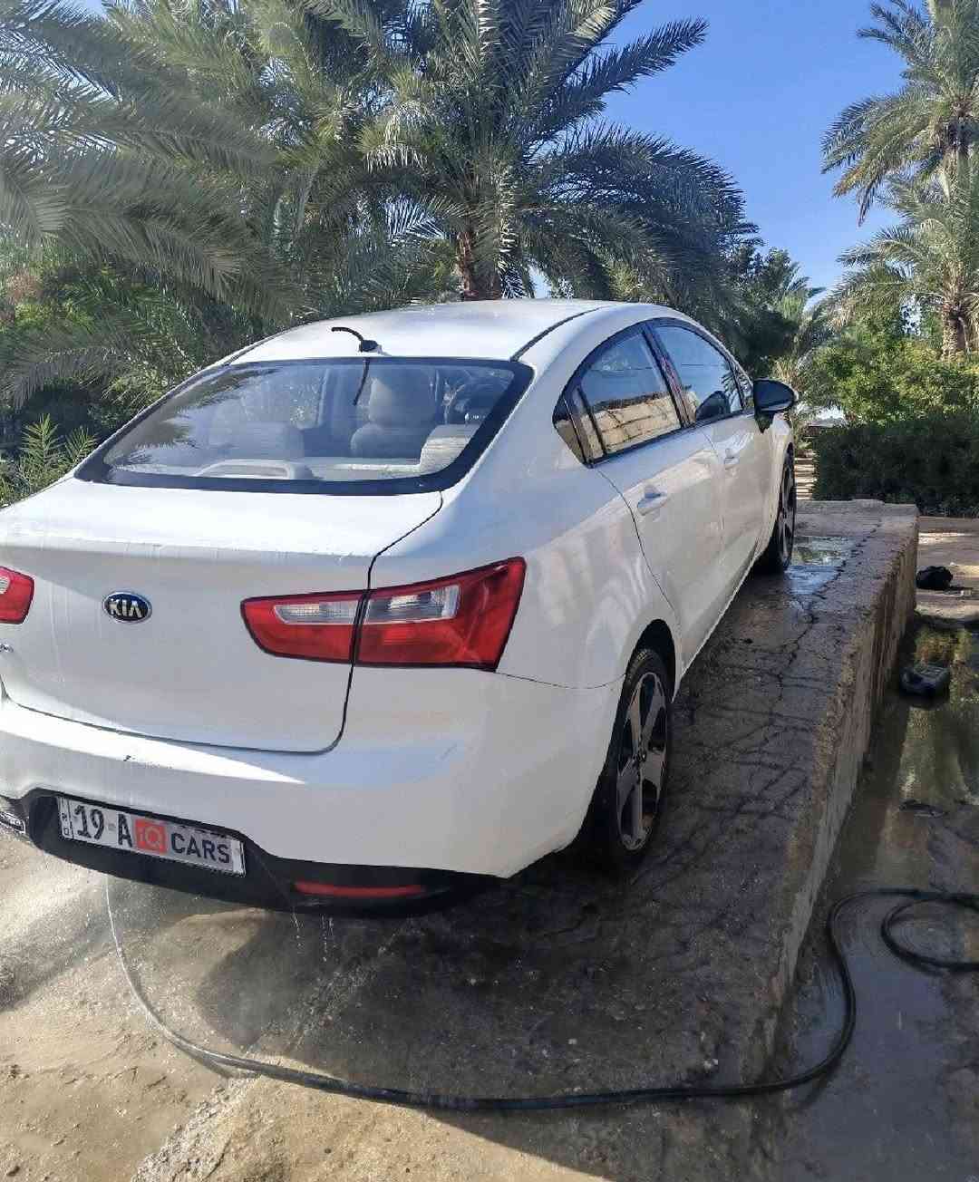 ​🚘 للبيع: كيا ريو موديل 2015 - خليجي مكينة 1.6 🚘
🔹​: كيا ريو .
​الموديل: 2015.
​المواصفات خليجي
​المحرك: 1.6 لتر (المرغوب والقوي، مو الـ 1.4).
​اللون: أبيض ثلجي.
​الرقم: كربلاء (أبيض - حرف A).
​🔹 المواصفات (كما واضحة بالصور):
​تحكم ستيرن 
​كير أوتماتيك.
​داخل صاج ولونين (أسود وبيجي) نظيف جداً.
​ويل كب رياضي مميز جداً.
​كشافات ضباب أمامية (بروجكترات).
​راديو، CD، ومنافذ AUX / USB.
​مري كهرباء.
​نظام دبل ايرباك وفرامل ABS.
​: السيارة بيها تعديلات على البارد (أبواب وجاملغ أيسر وصندوق وبنيد) وصبغ دعاميات للجمالية وتلقيطات بسيطة (جراد). الشاصي واللغد سليمات.
​💰 السعر: 87 ورقة- (وبيها مجال بسيط للشراي ).
​📍 مكان التواجد: [النجف  الكوفة 
📞 للاستفسار والاتصال: [***********]
​(أرجو الاتصال للشراي فقط، وكل التفاصيل مذكورة بالإعلان).
