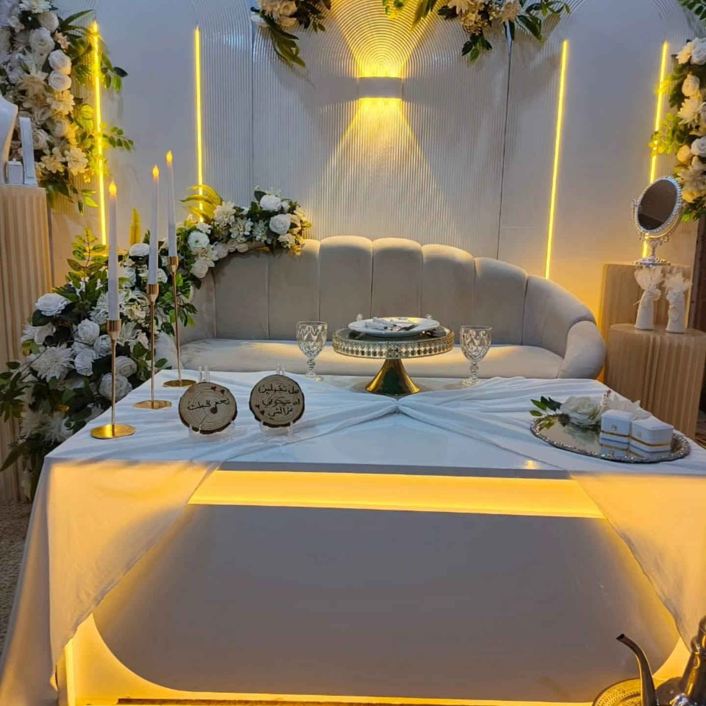 تنظيم كوشه خطوبه ✨ برطله _حي النسيم. ✨ كوشات ركن الخيال للمناسبات ✨
كوشات مميزة لـ
💍 عقد قران | خطوبة | عرس 🤍
تصاميم ناعمة وفخمة حسب اختياركم
وبأسعار مناسبة للجميع ✨
🌷 خلي يومك مميز ويانه 🌷
اختاري كوشّتچ… والباقي علينا 🤍
📲 للحجز والاستفسار واتساب:
***********
