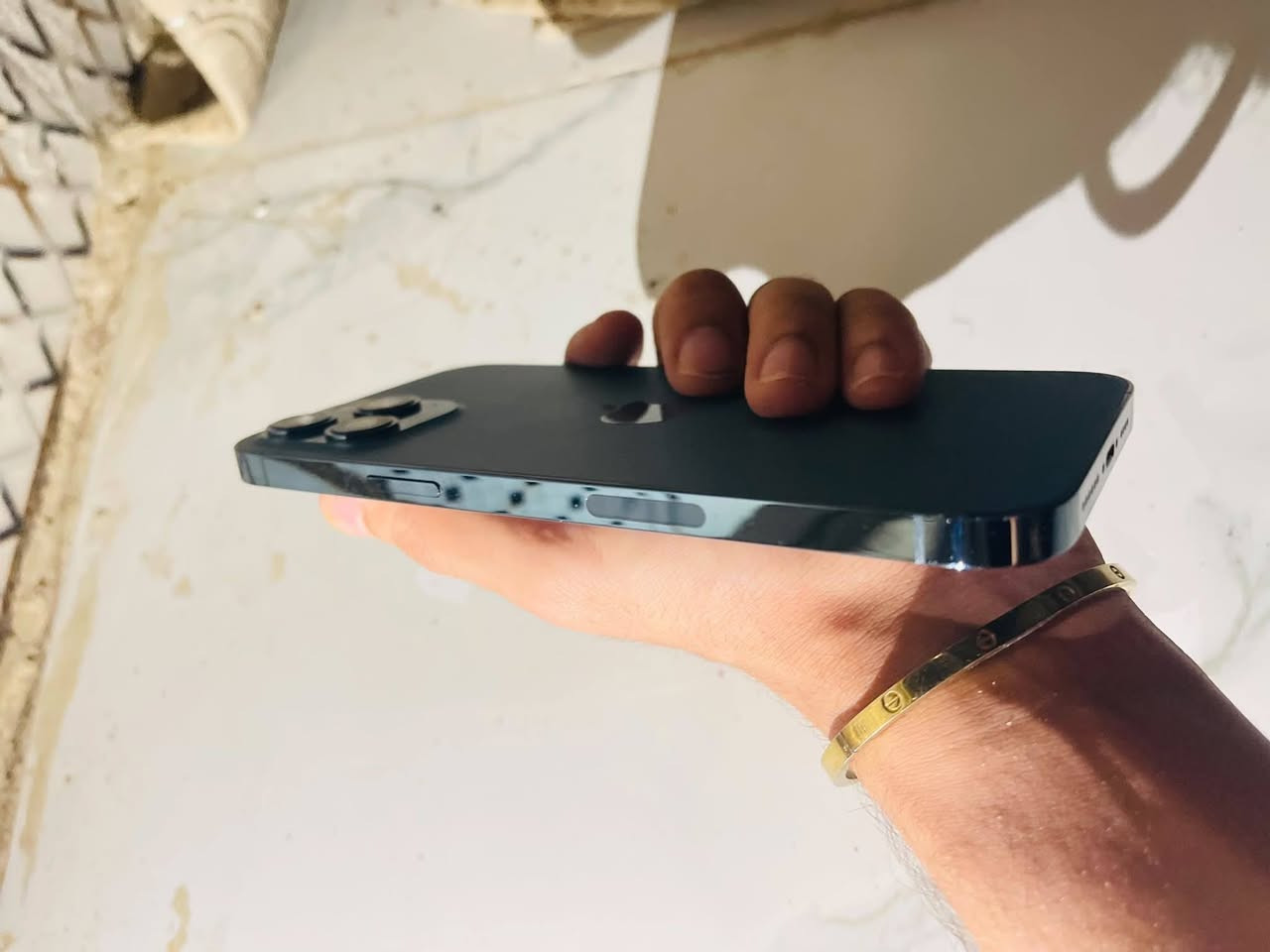 12 برو ماكس مبدل فقط شاشه تفصيخ
ذاكره 256 بطاريه 80 بلاديه كلش نضيف وحلو  لسعر 365

