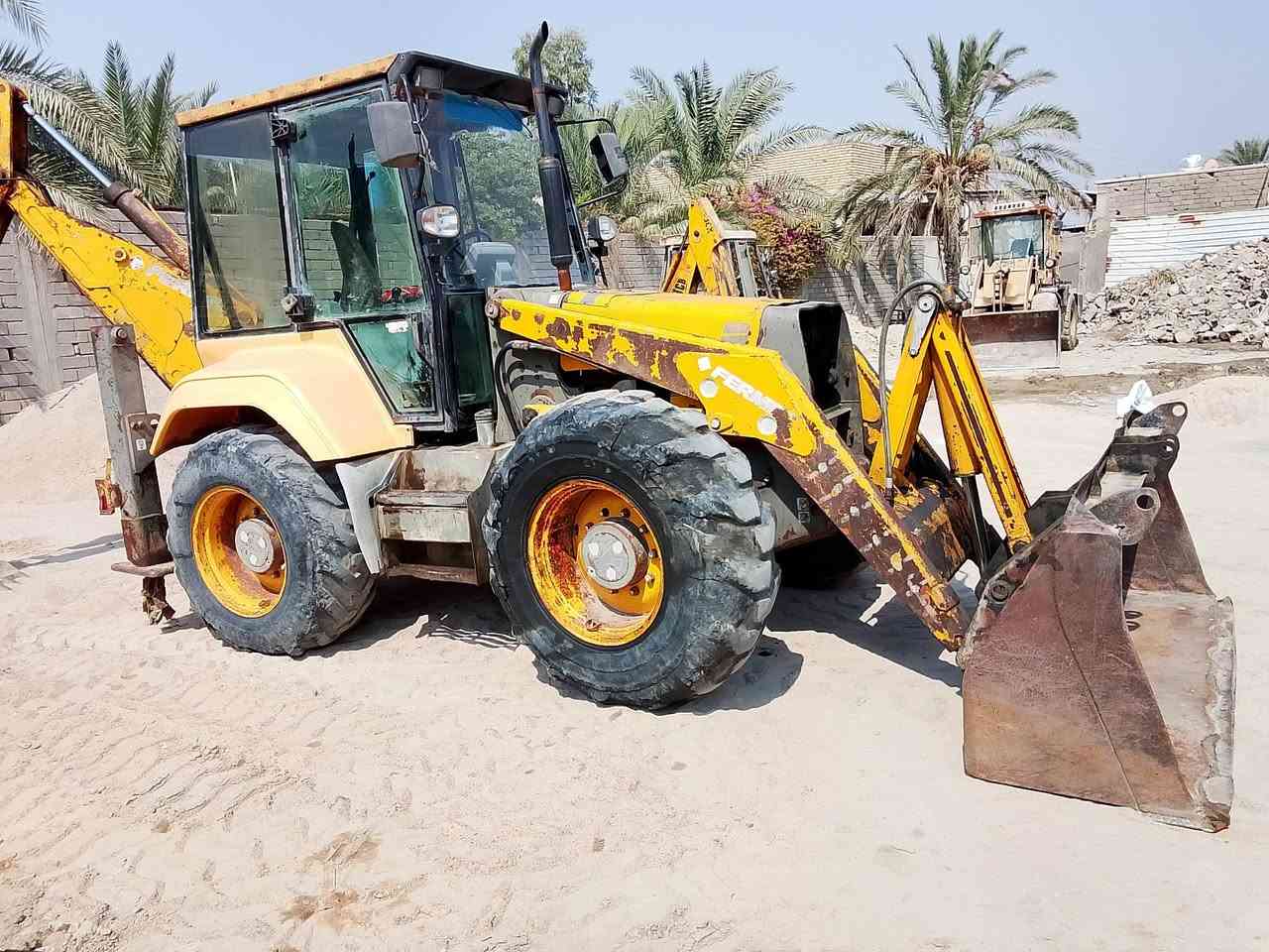 حفاره للبيع رخيصه وجاه زه للعمل ونضيفه ***********
