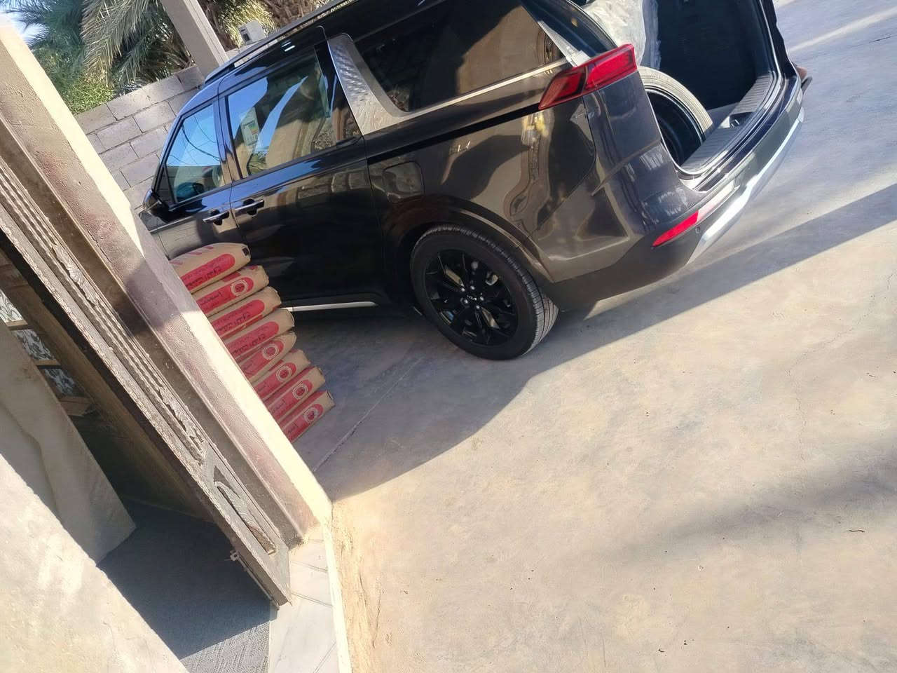 كيا سيدونا 2022 برستيج
*. فول 1/1 فتحتين 

*. رقم بغداد ب اسمي 

*. تبديل بنيد فقط

*. شاشه ديجتال متصل

*.  داخل ابيض

*. خمس كامرات 

*. حساسات 360درجه 

*. رادارات 360 درجه

*. تحديد مسار

*. قياده ذاتيه

*. كشنات طياره vip

*. تدفئه ستيرن 

*. تدفئه. تبريد كشنات اماميه والخلفيه

*. وضعيات قياده 4 

*. وباقي مواصفات البرستيج معروفه

السعر255$ للاستفسار
***********
***********
