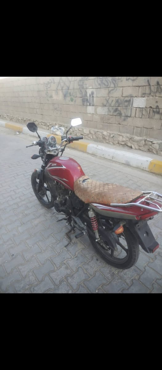 سايم موديل 19 السعر 350 للبيع او المراوس
بدون اوراق جاهز من كلشي  كهربائيات ومحرك فول 
مكاني الرمادي الجمعيه ‏‪***********‬‏

