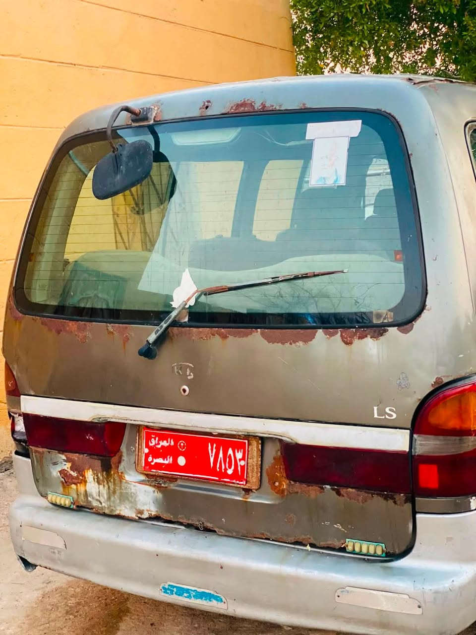 بريجو لبيع موديل 2000 مكينه وكير يخبلن مكينه 3000 سيارة حلوه  ومال شغل وخطوط طلاب (لمعلومه ابيع كوم حديد )الاتصال ع صاحب الرقم ***********
