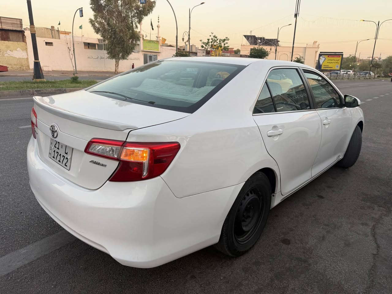 كامري موديل 2013 وارد امريكي مابي صبغ بيها كوبون بنزين رقم جديد تايرات جديد بيها شوي بارد 3مكانات قبغ صندوق تبديل بلادي 
ملاخظة : اني مو ساحب سياره 
موبايل : ‭***********‬ كركوك, العراق
