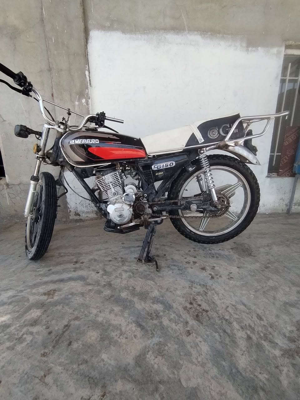 سلام عليكم مطور نامي برو موديل ٢٢ للبيع
سعر ٢٠٠ شرط اتشقيل تفاصيل اتصل ***********
