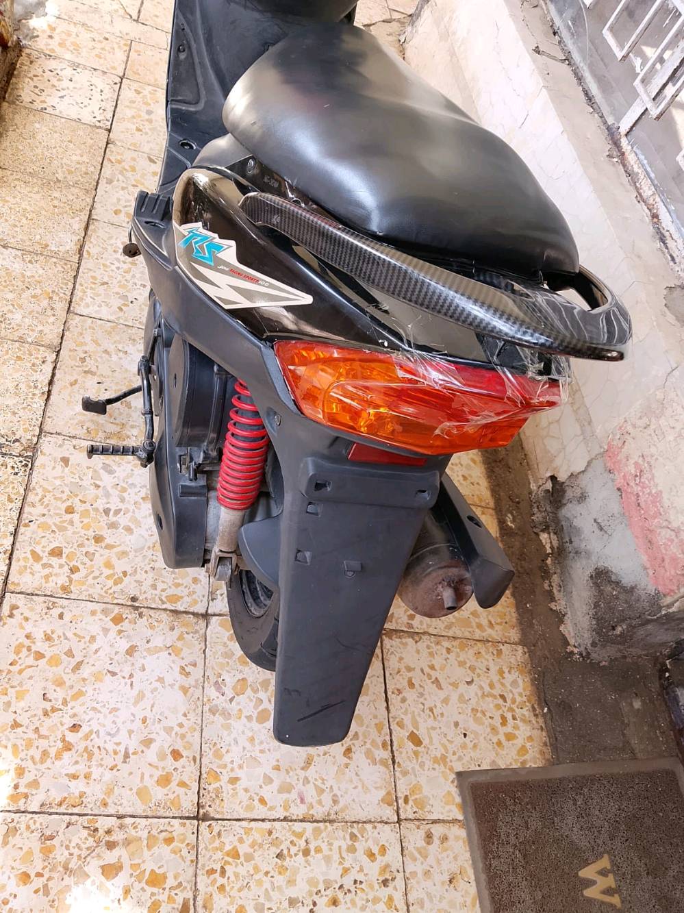 دراجه ماكس بوشه 49 مبدله بس ولفات كله شغاله هندر سلف لايت هورن بس الاشاير عوزهن يده السعر 550 بيه مجال قليل