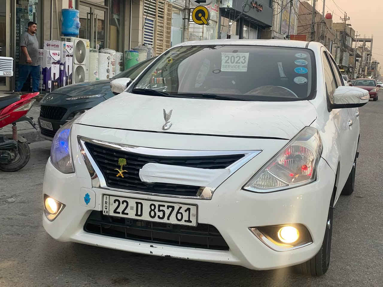 سلام عليكم نيسان صني للبيع مديل 23 مصري سياره فول مواصفات تبريد قطعتين جام اربعه كهربائي تبريد ثلج ❄️ مكيه وحداديه جدد تايرات تخم جديد رقم اربيل انكليزي عندي وكاله سياره بيه تلاث قطع صوب العبري وجاملغ الي بصوب سايق بي بارد خفيف بل خشم سياره جديده بمعنه الكلمه متصرف عليه ربع واني اشتغل بيه بس محافظات ماحيرتني ابد الله يشهد 
سياره ماشيه تقريباً 93 
السعر 105وبيه مجال قليل 
مكاني نجف تواصل واتساب مازنجر ***********
