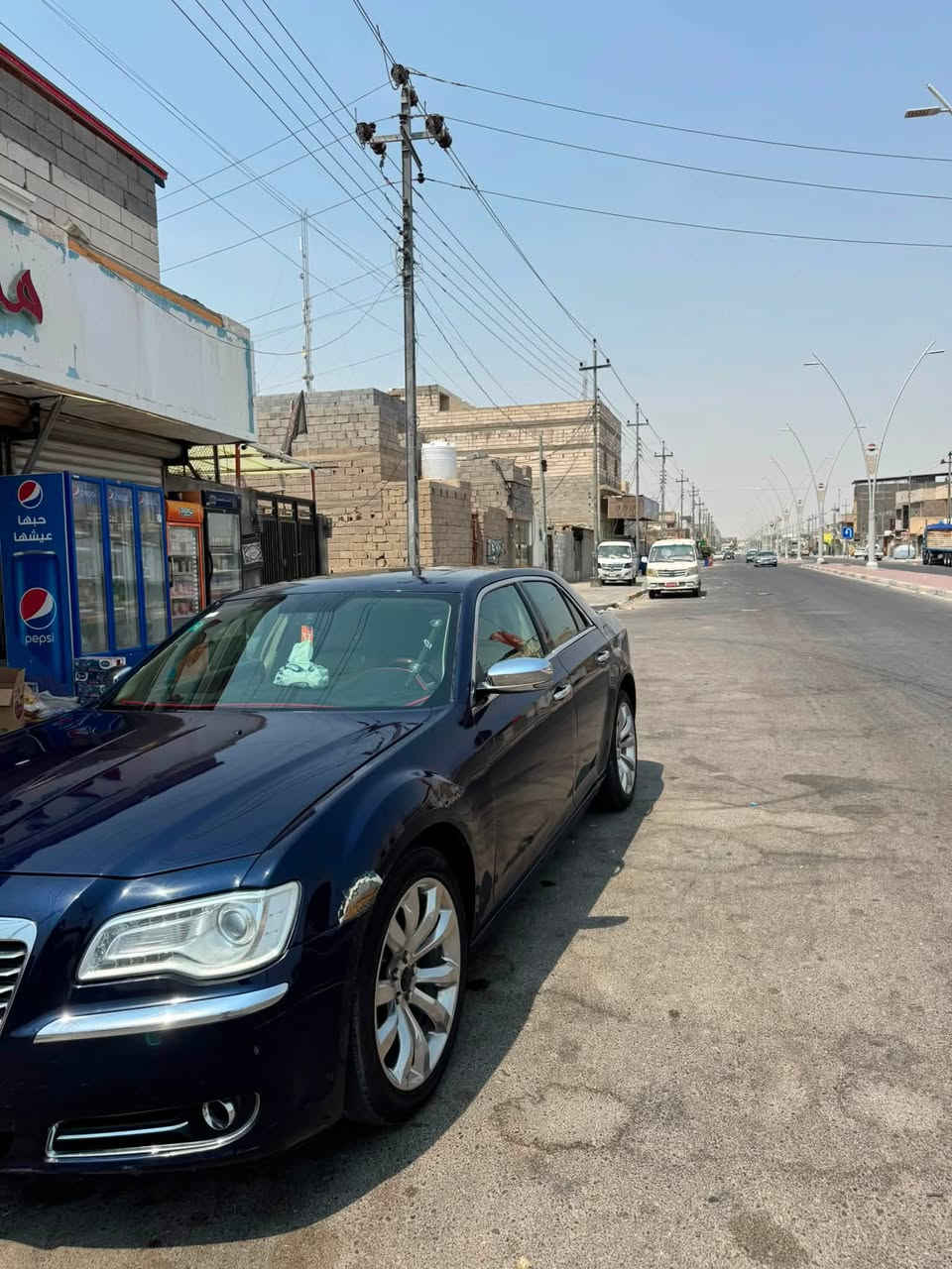السلام عليكم اوباما 12 للبيع فول مواصفات 1/1  كير محرك تبريد ثلج حادثها مدكر وخشم البنيد مصبوغه جماليه سياره جاهزه باسمي تحويل ثاني يوم سعرها 130 مكاني البصره الزبير ***********
