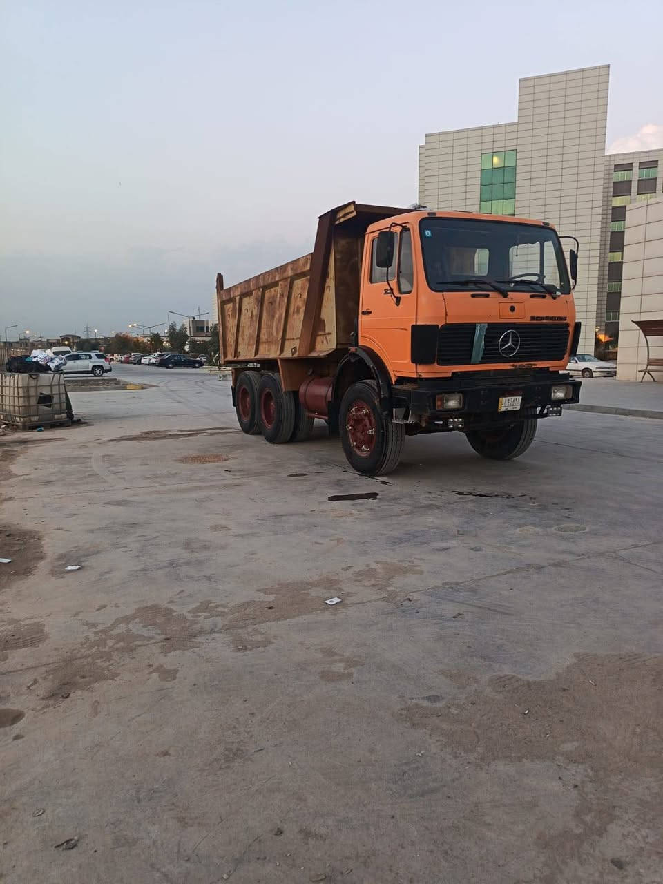 البي البيع موديل 82شاصي مكفول
مكينه 10 كير 160 مجموعه جيف رباط عدل تخم تاير 
مداور ثاني يوم
‏‪***********‬‏
***********
