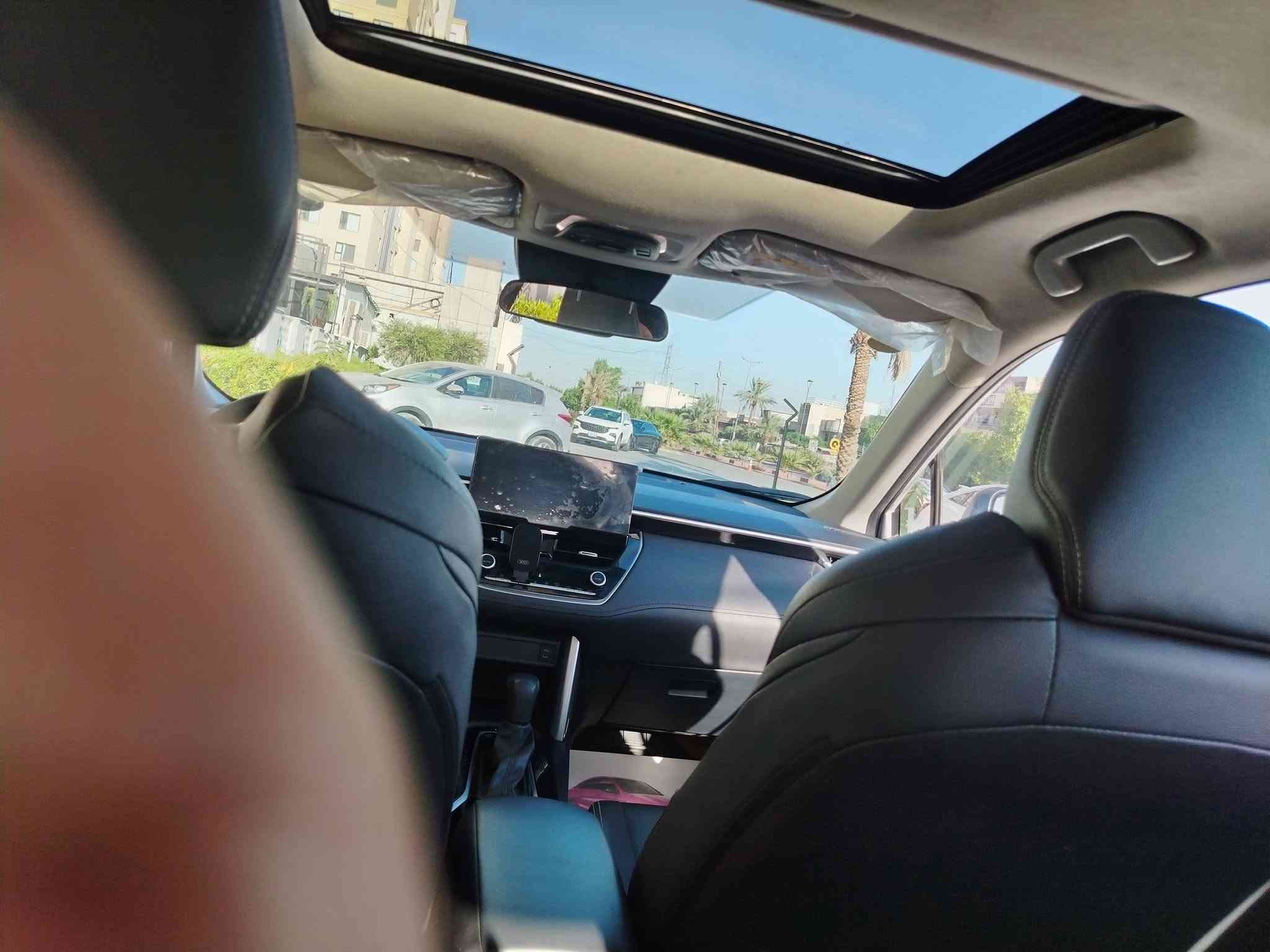 فرونت لاندر S • ٢٠٢٥ • مكفولة