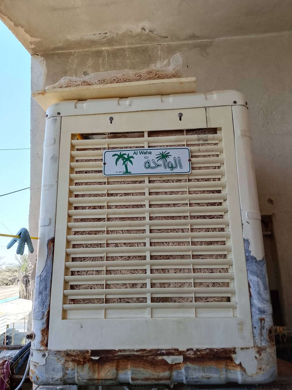 مبردات عدد 2 نضافه فول وحد ثنين ونص وحده واحد ونص سعرهن ثنينهن ب150 الف وبيها مجال رقم الموبايل ***********
