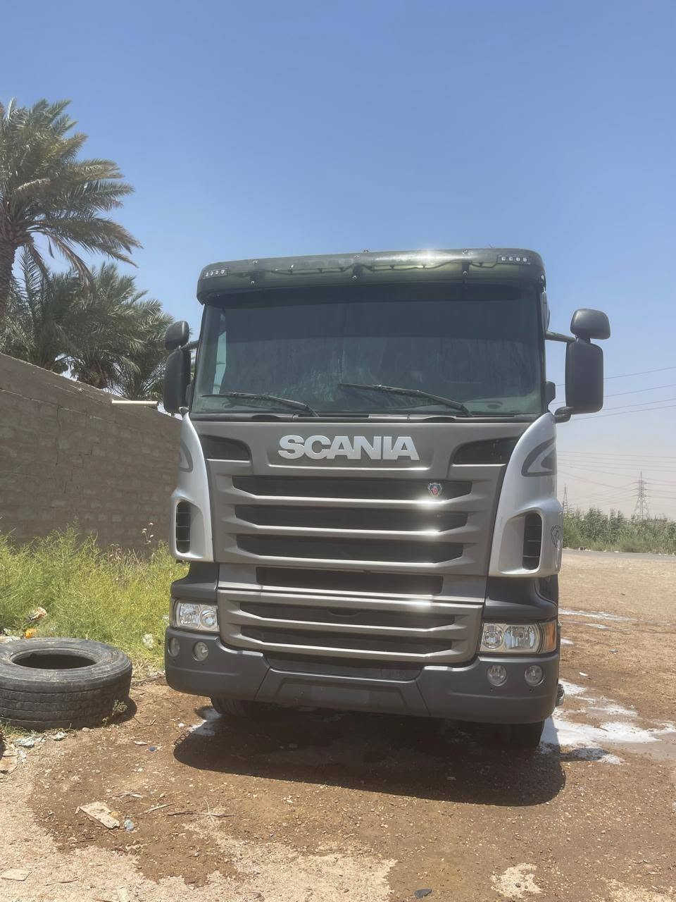 سلام عليكم
سكانيا للبيع ٢٠١٠ كير 3*3 ومكينه 420 طولها 6 ونص
مجموعة ورده
للاستفسار ***********
