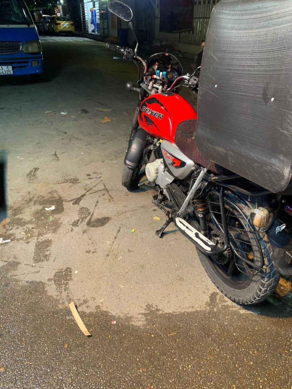 سلام عليكم شباب بوكسر جبلي موديل 21 رقم بغداد سعر 1650 وبيها مجال للطيبين مكاني بغداد الامين ***********
